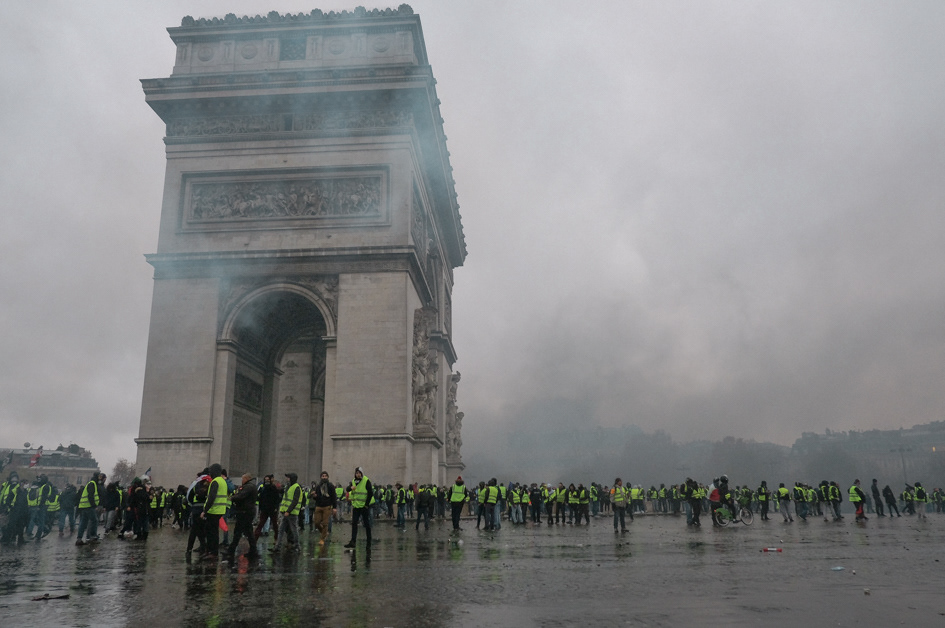 Gilets Jaunes protest scene in Paris